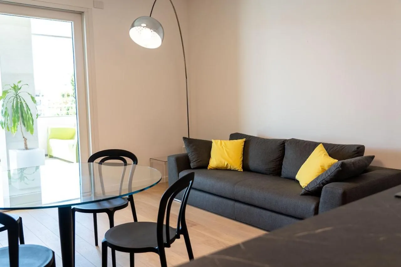 Bina Luxury Apartment Cagliari Italia