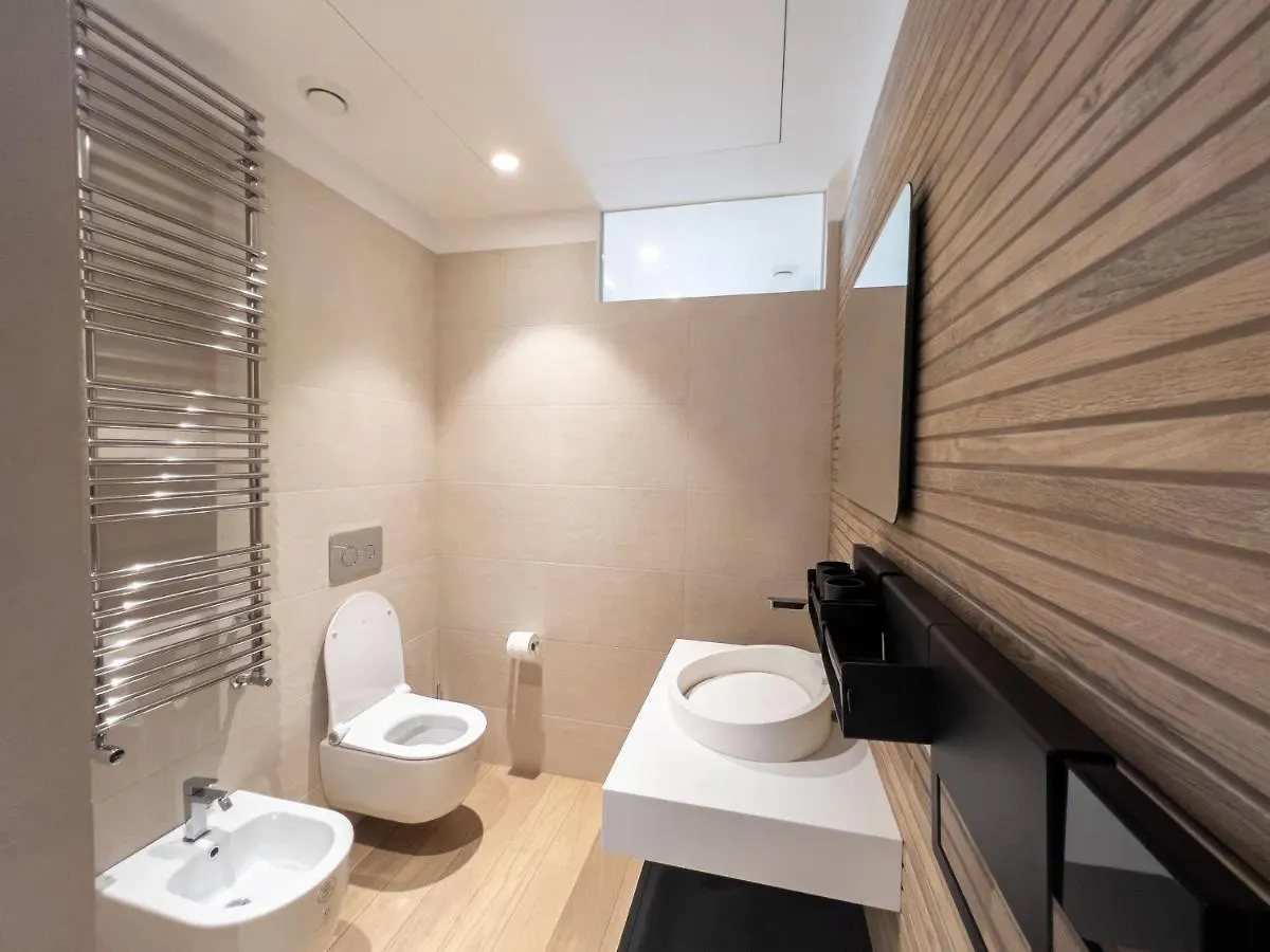 Bina Luxury Apartment Cagliari Italia