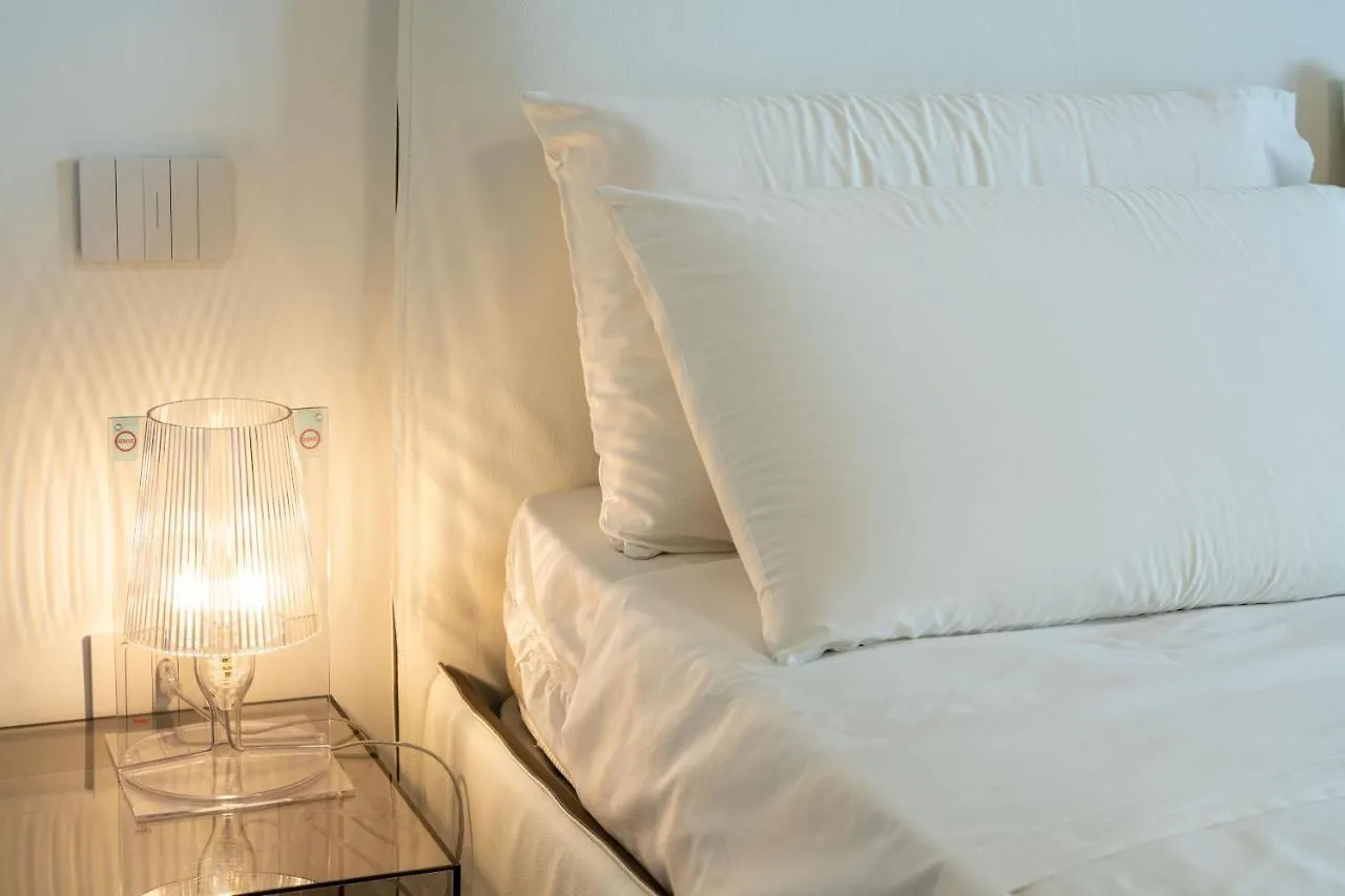 Bina Luxury Apartment Cagliari 0*,  Italia