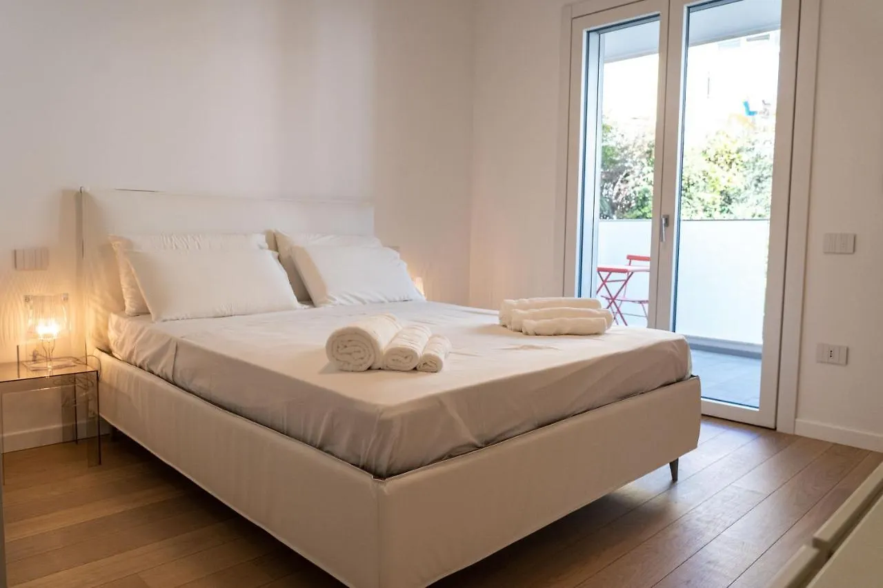 Bina Luxury Apartment Cagliari Italia